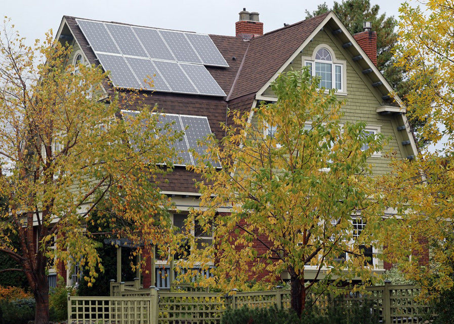le panneau solaire de 5000w 5500w a placé l'utilisation à la maison de système à énergie solaire pour l'ensemble complet