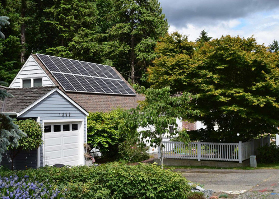 Le kit hybride de système solaire de Sunpok 5kw 15kw 20kw a adapté le système aux besoins du client solaire pour différentes régions