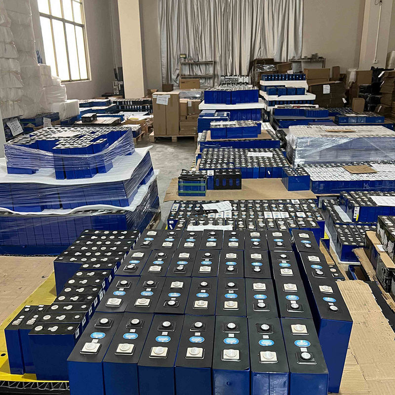 Sunpok complet outre de l'inverseur hybride d'énergie solaire de grille des kits 5kwh 10kwh 15kwh 20kwh 25kwh 30kwh d'énergie solaire de grille