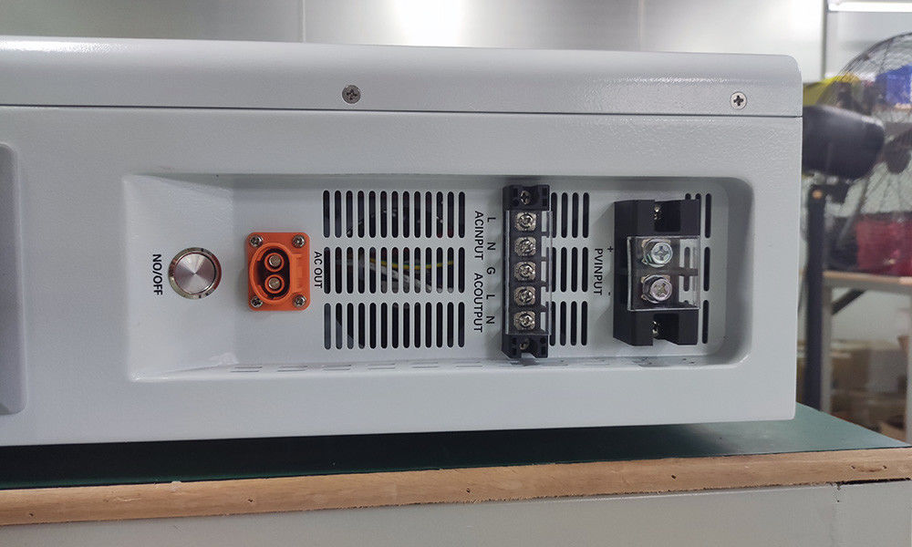 Système de panneaux solaires tout-en-un ESS hors réseau Inverseur 5kWh Inverseur 5KW Balcon