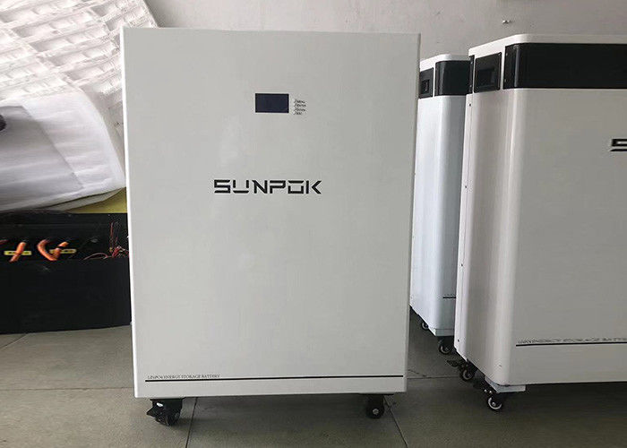 Système de stockage d'énergie solaire Batterie 48v 51.2v 200ah 400ah Invertisseurs Système de maison de batterie