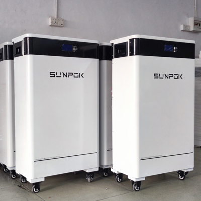 300AH 48V Lifepo4 batterie au lithium solaire pour le système solaire de sauvegarde de l'énergie 48V 15KWH batterie au lithium-ion